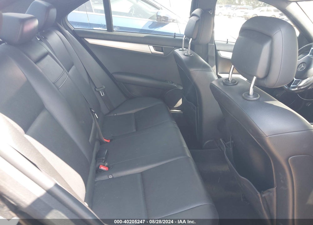 2014 MERCEDES-BENZ C 300 LUXURY 4MATIC/SPORT 4MATIC VIN: WDDGF8ABXEG224702