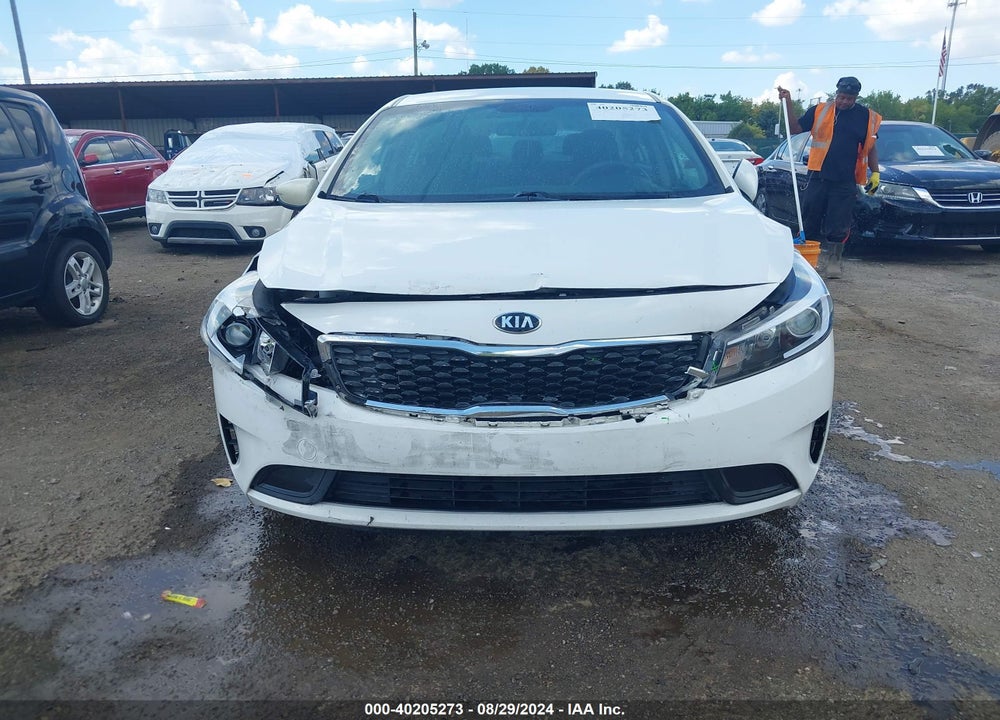 2017 KIA FORTE VIN: 3KPFK4A7XHE044503