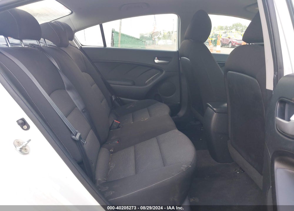 2017 KIA FORTE VIN: 3KPFK4A7XHE044503
