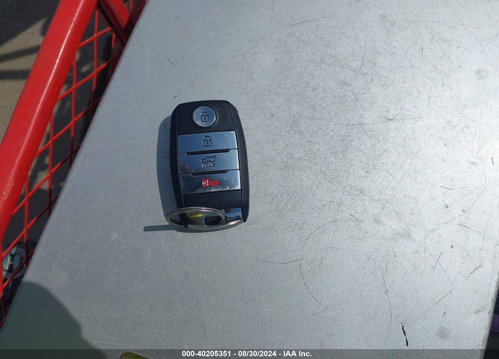 2020 KIA SPORTAGE EX VIN: KNDPNCAC0L7702079