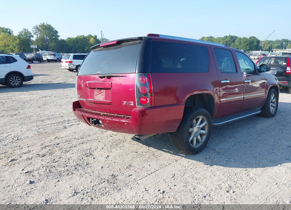 2011 GMC YUKON XL 1500 DENALI VIN: 1GKS2MEF0BR246766