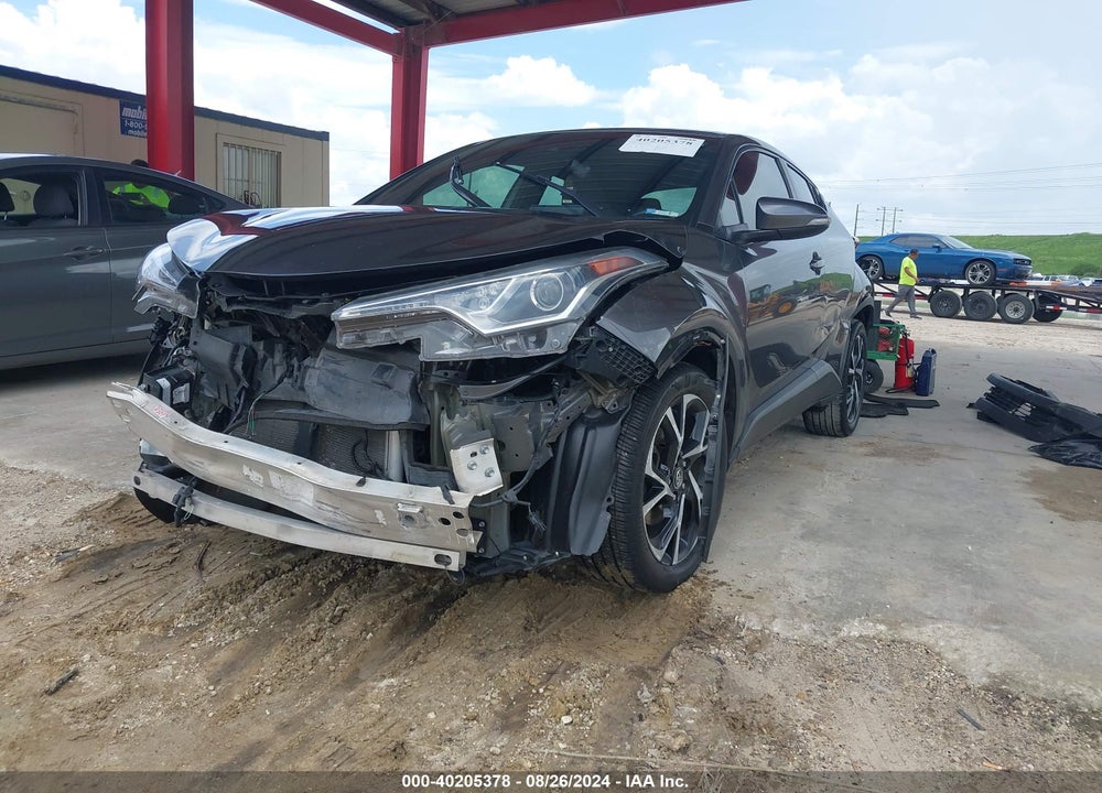 2019 TOYOTA C-HR XLE VIN: NMTKHMBX8KR079886