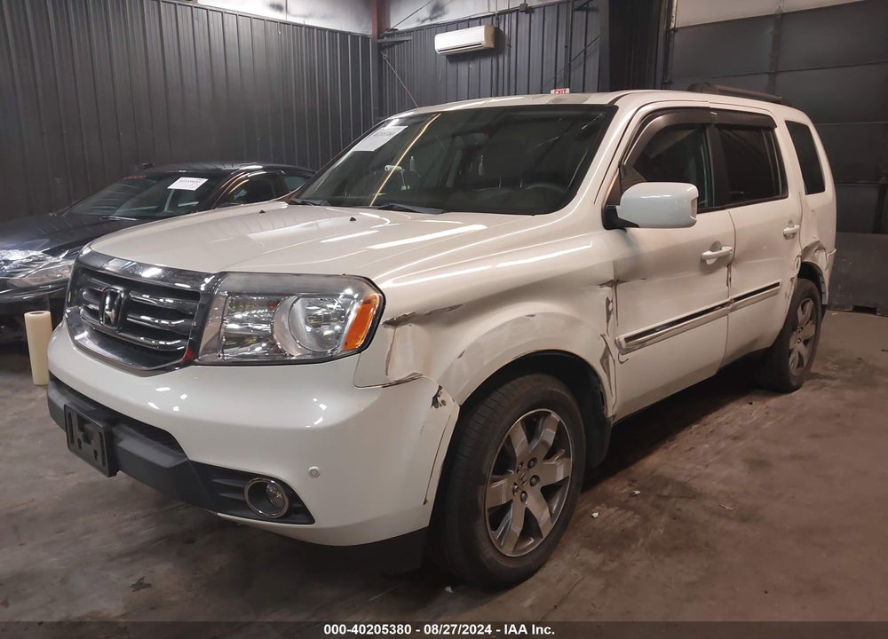 2015 HONDA PILOT TOURING VIN: 5FNYF4H96FB042906