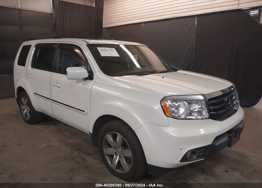 2015 HONDA PILOT TOURING VIN: 5FNYF4H96FB042906