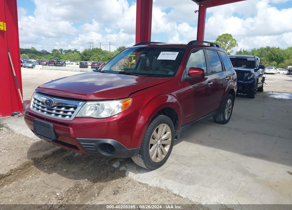 2013 SUBARU FORESTER 2.5X PREMIUM VIN: JF2SHACC4DH439854