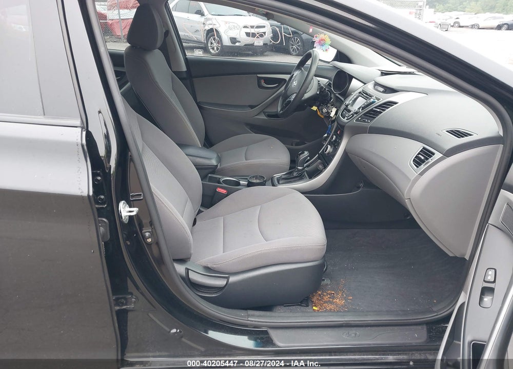 2016 HYUNDAI ELANTRA VIN: KMHDH4AE8GU546474