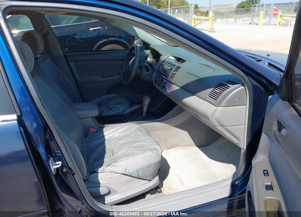 2002 TOYOTA CAMRY VIN: 4T1BE32K72U547574