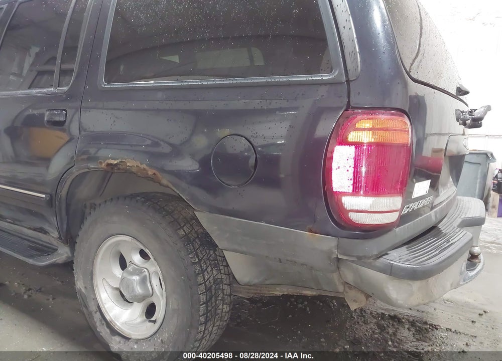 2000 FORD EXPLORER XLT VIN: 1FMZU73E0YUB68829