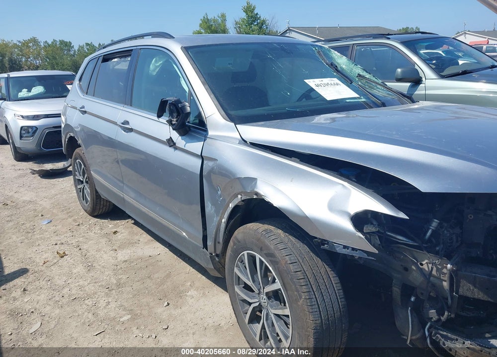 2020 VOLKSWAGEN TIGUAN VIN: 3VV2B7AX4LM040706
