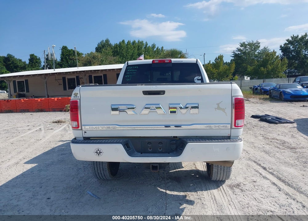 2018 RAM 2500 LIMITED 4X4 6'4 BOX VIN: 3C6UR5GL0JG263548