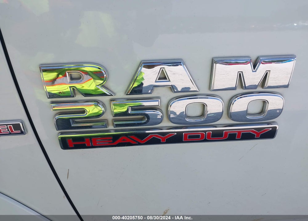 2018 RAM 2500 LIMITED 4X4 6'4 BOX VIN: 3C6UR5GL0JG263548