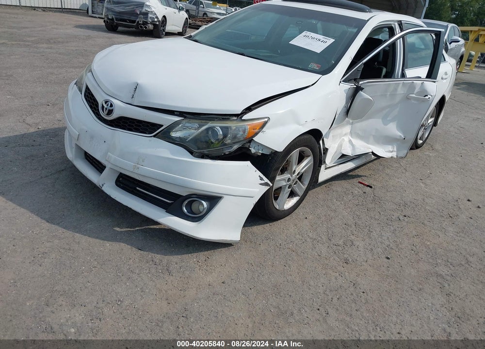 2013 TOYOTA CAMRY SE VIN: 4T1BF1FKXDU211724