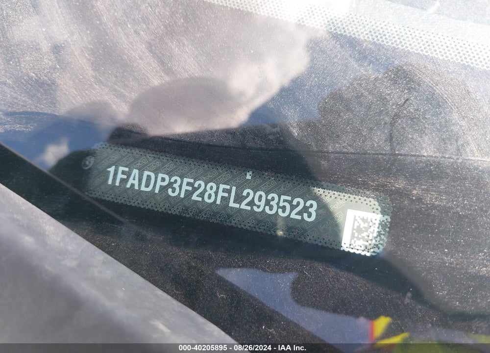 2015 FORD FOCUS SE VIN: 1FADP3F28FL293523