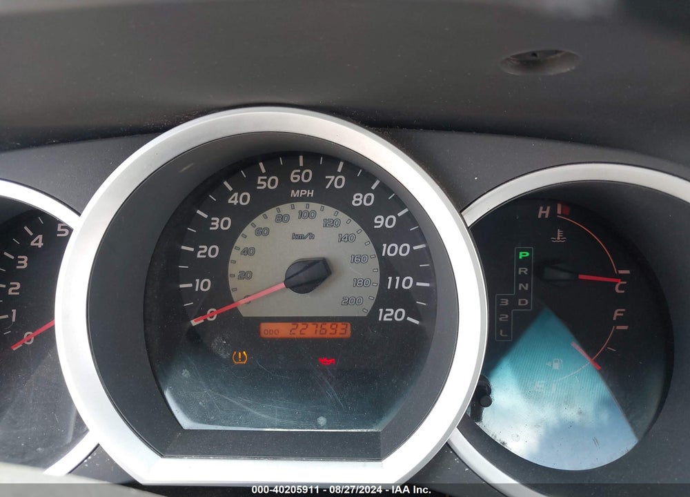 2007 TOYOTA TACOMA VIN: 5TENX22N77Z407118
