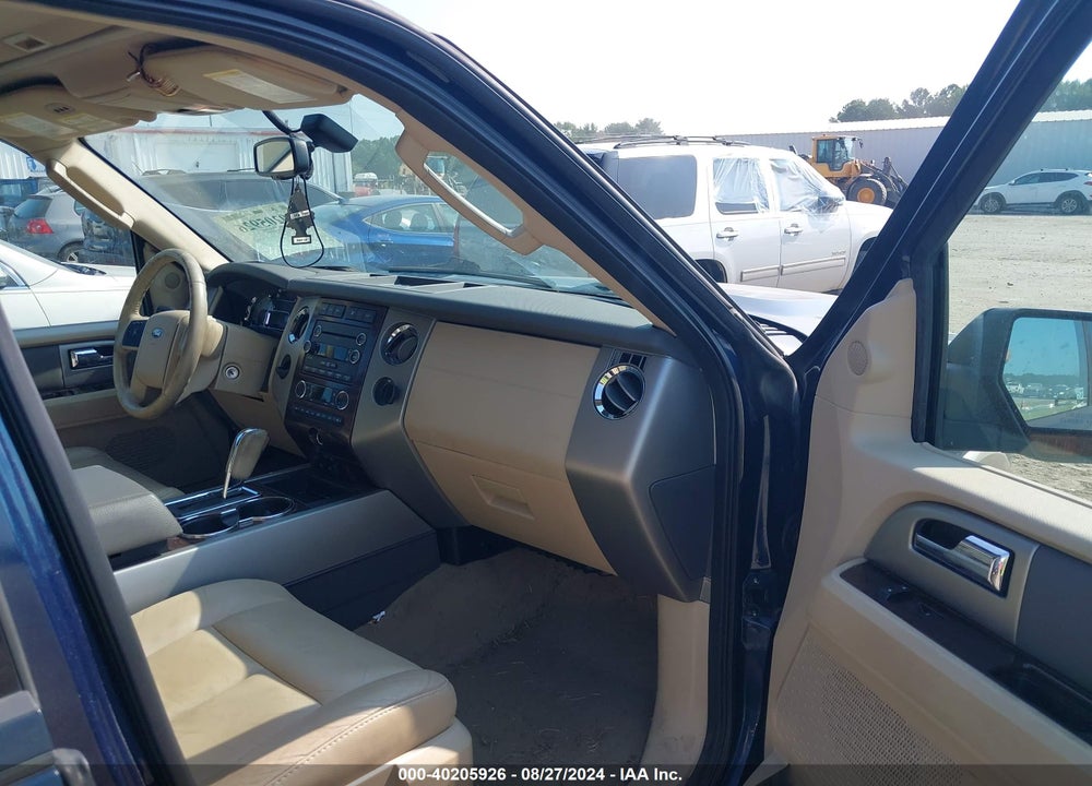 2014 FORD EXPEDITION EL XLT VIN: 1FMJK1H50EEF61924