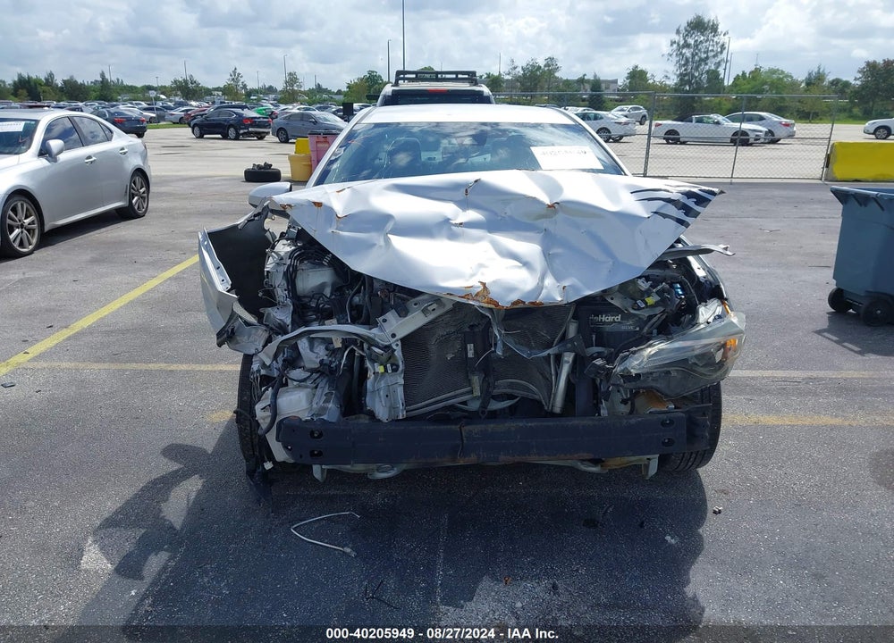 2019 TOYOTA COROLLA VIN: 2T1BURHE0KC183376