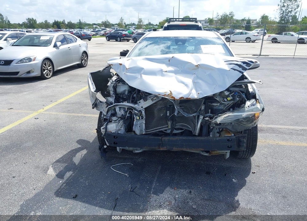 2019 TOYOTA COROLLA VIN: 2T1BURHE0KC183376
