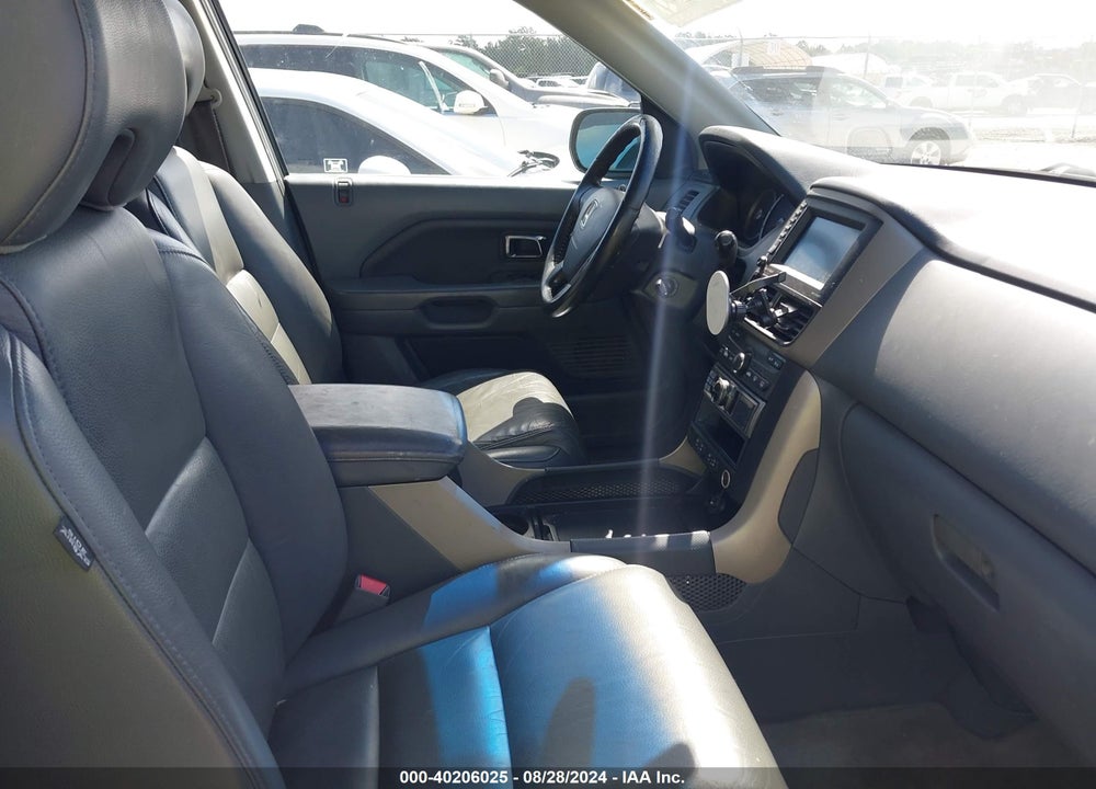 2007 HONDA PILOT EX-L VIN: 5FNYF28797B022928