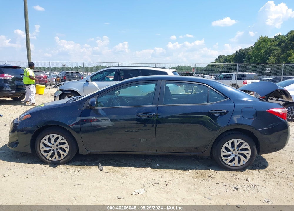 2019 TOYOTA COROLLA LE VIN: 2T1BURHE8KC207939
