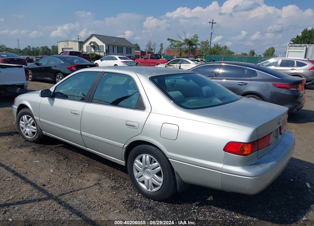 2001 TOYOTA CAMRY LE V6 VIN: 4T1BF22K51U125146