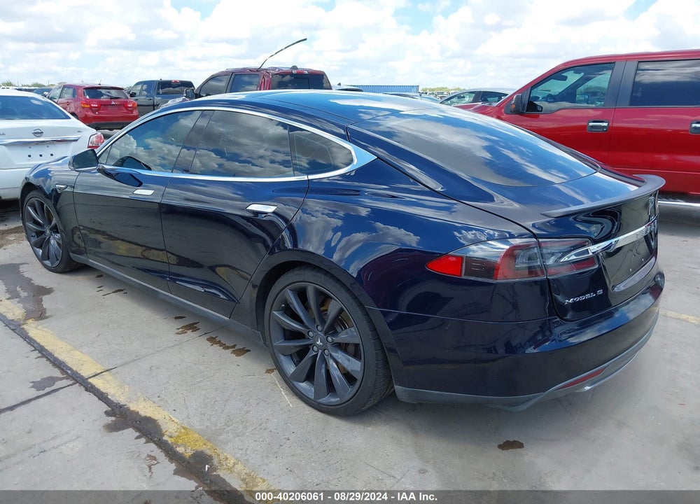 2013 TESLA MODEL S PERFORMANCE VIN: 5YJSA1DP1DFP12706