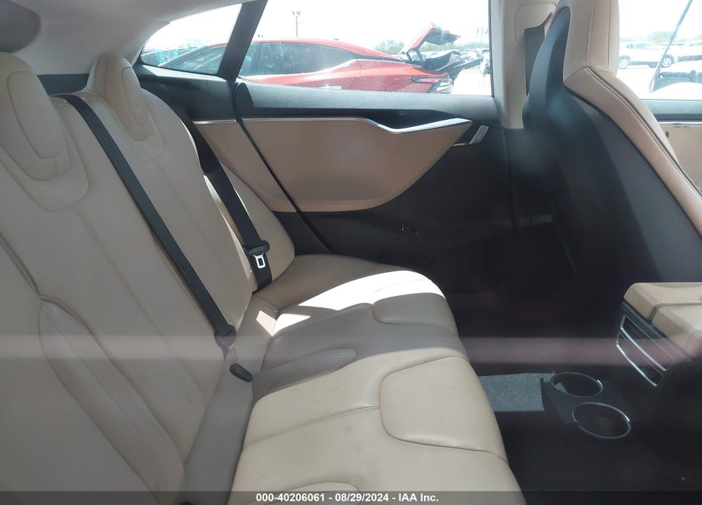 2013 TESLA MODEL S PERFORMANCE VIN: 5YJSA1DP1DFP12706