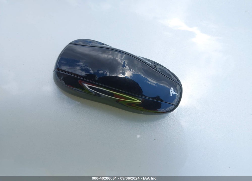 2013 TESLA MODEL S PERFORMANCE VIN: 5YJSA1DP1DFP12706