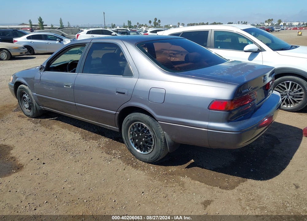 1997 TOYOTA CAMRY LE VIN: JT2BG22K0V0048743