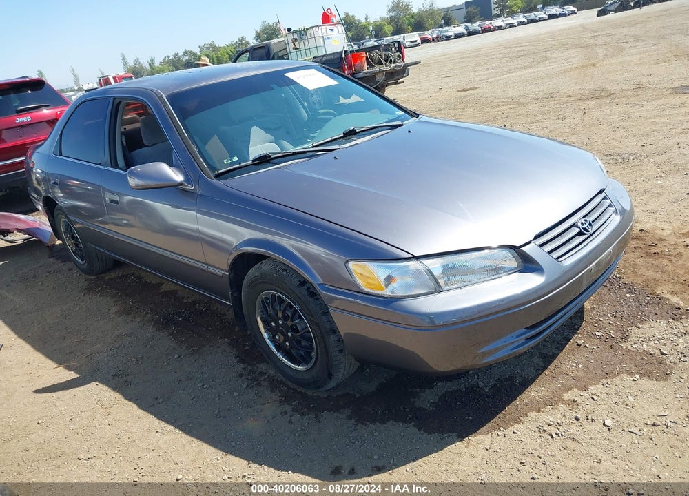 1997 TOYOTA CAMRY LE VIN: JT2BG22K0V0048743