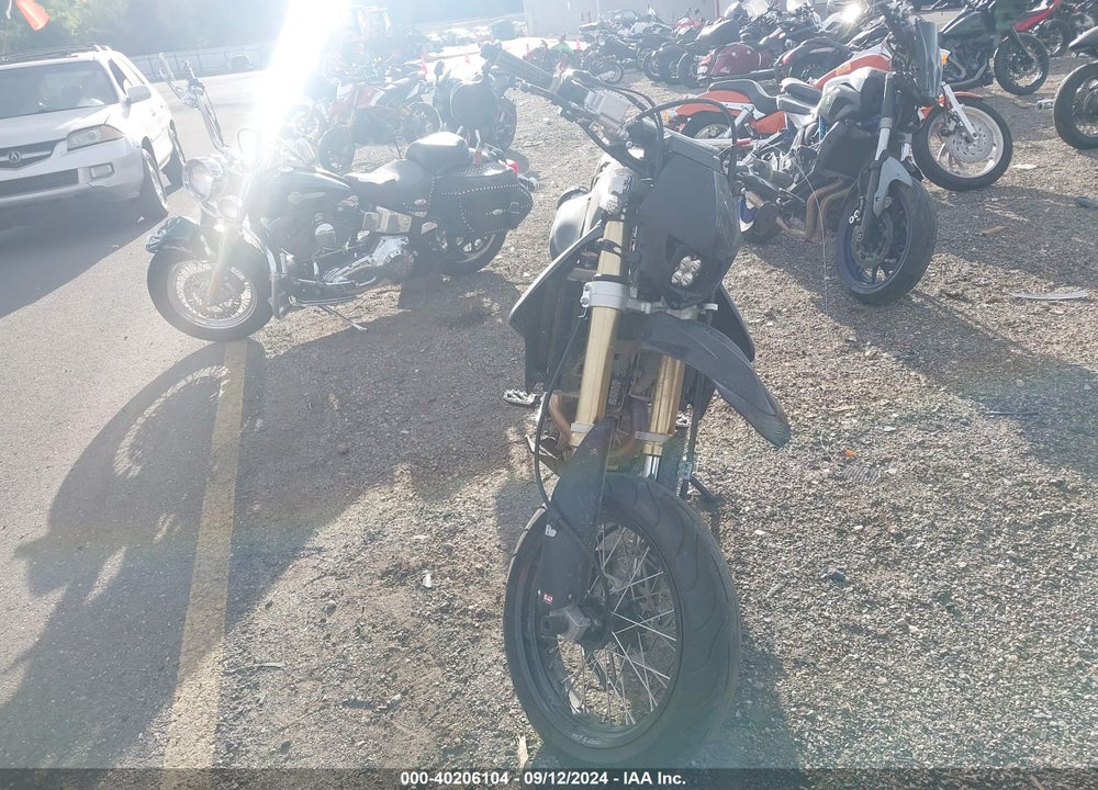2018 SUZUKI DR-Z400 SM VIN: JS1SK44A8J2100733