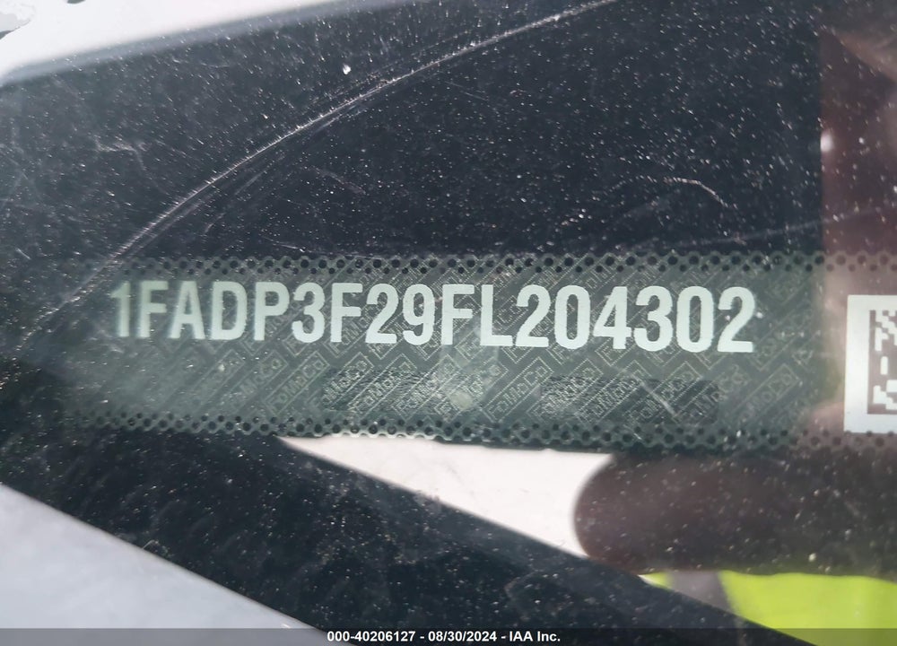 2015 FORD FOCUS SE VIN: 1FADP3F29FL204302