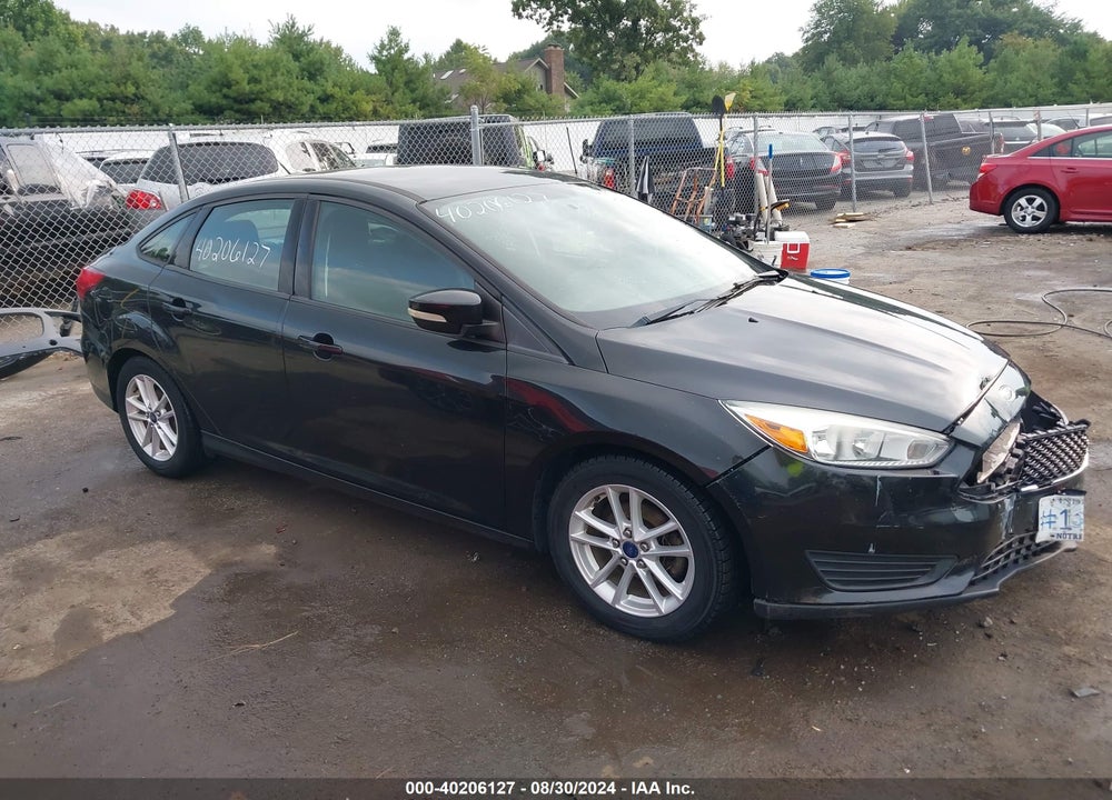 2015 FORD FOCUS SE VIN: 1FADP3F29FL204302