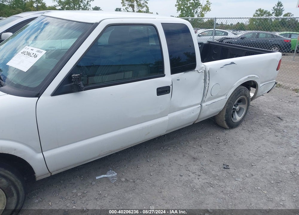 2000 CHEVROLET S-10 LS VIN: 1GCCS19W6YK245986