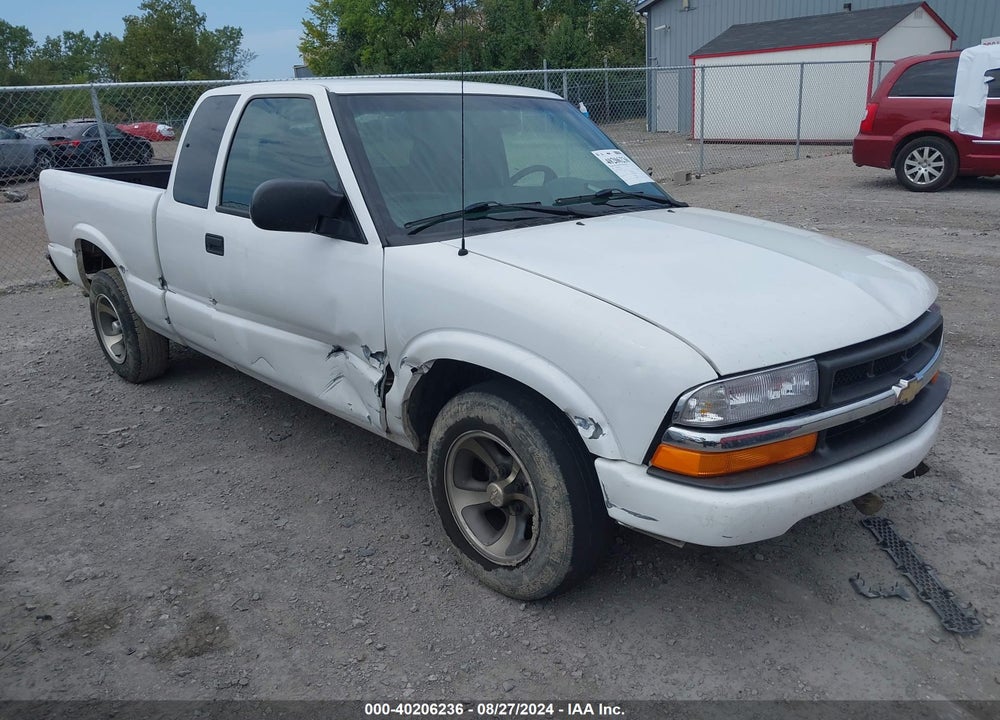 2000 CHEVROLET S-10 LS VIN: 1GCCS19W6YK245986