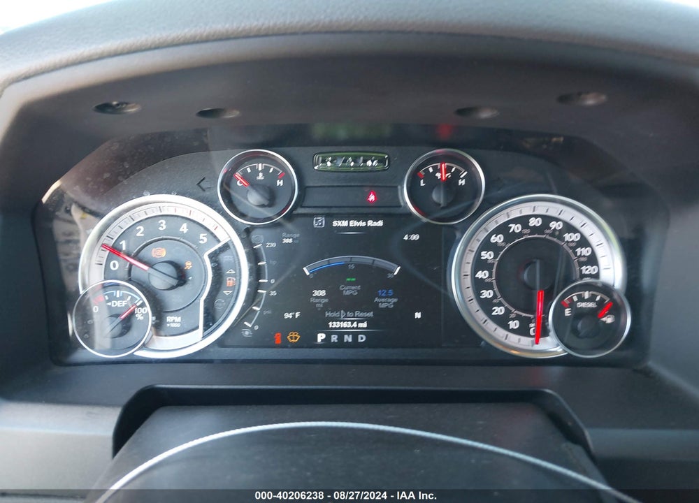 2018 RAM 2500 SLT 4X4 6'4 BOX VIN: 3C6UR5DLXJG192539