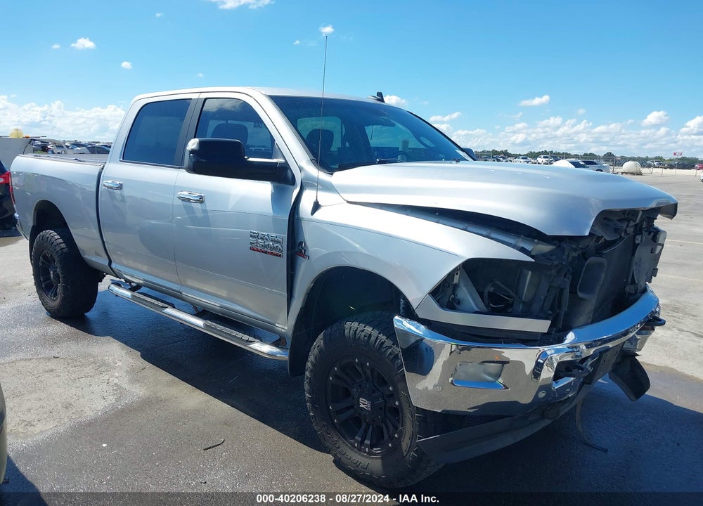 2018 RAM 2500 SLT 4X4 6'4 BOX VIN: 3C6UR5DLXJG192539