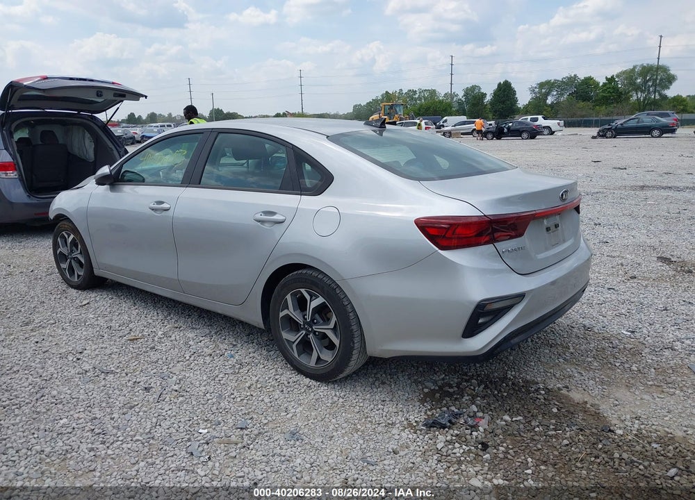 2021 KIA FORTE LXS VIN: 3KPF24AD6ME390967