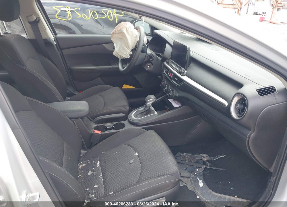 2021 KIA FORTE LXS VIN: 3KPF24AD6ME390967