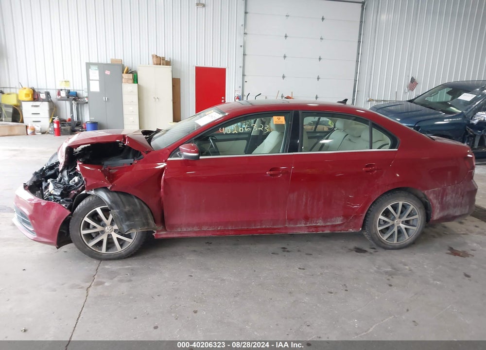 2017 VOLKSWAGEN JETTA 1.4T SE VIN: 3VWDB7AJ5HM380390