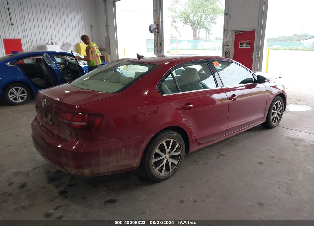 2017 VOLKSWAGEN JETTA 1.4T SE VIN: 3VWDB7AJ5HM380390