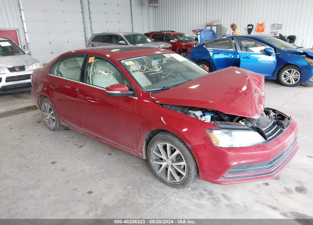 2017 VOLKSWAGEN JETTA 1.4T SE VIN: 3VWDB7AJ5HM380390