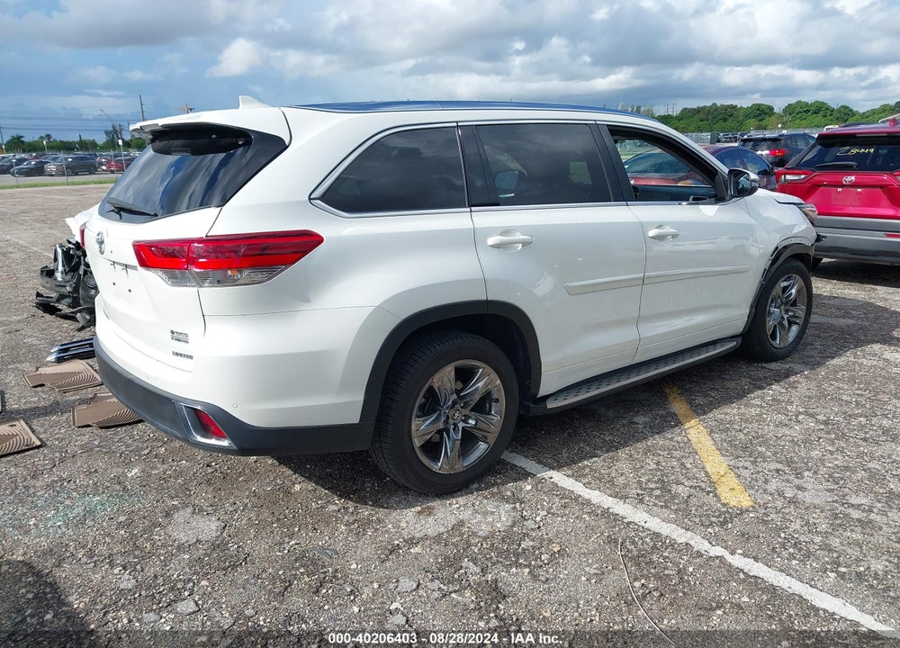 2018 TOYOTA HIGHLANDER LIMITED/PLATINUM VIN: 5TDYZRFH6JS264641