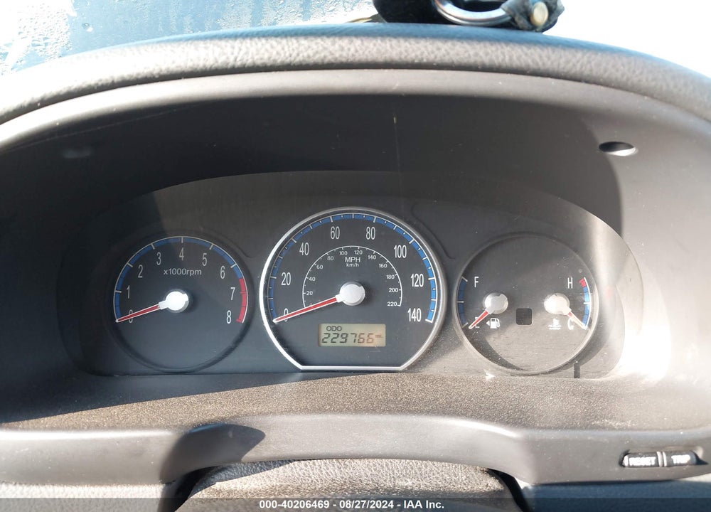 2009 HYUNDAI SANTA FE GLS VIN: 5NMSG13D29H277819