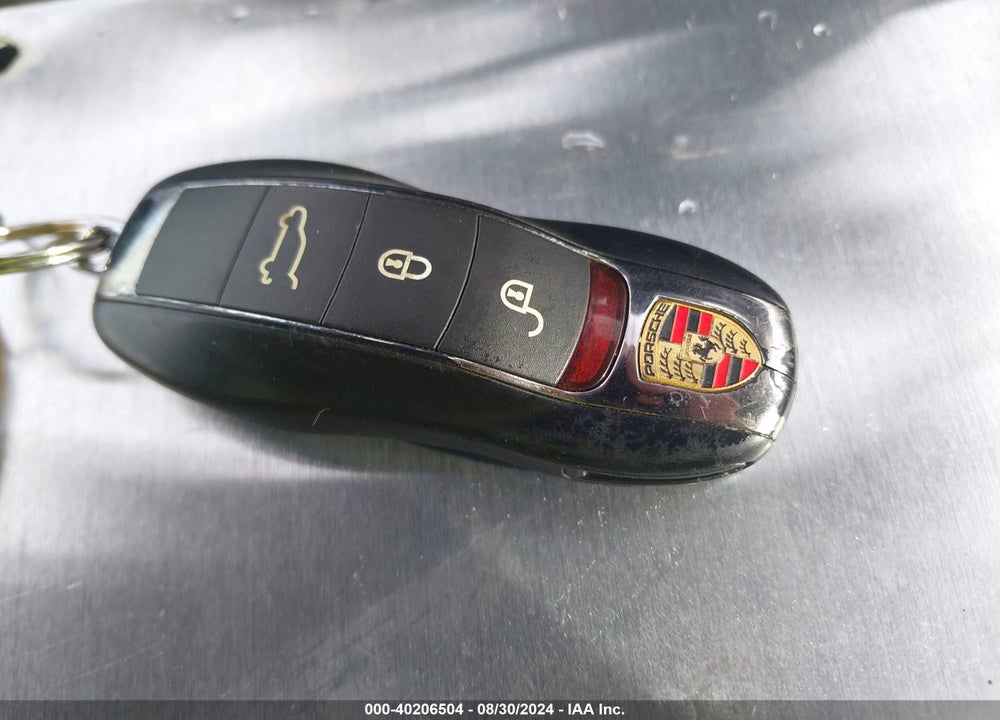 2015 PORSCHE CAYENNE E-HYBRID S VIN: WP1AE2A21FLA53877