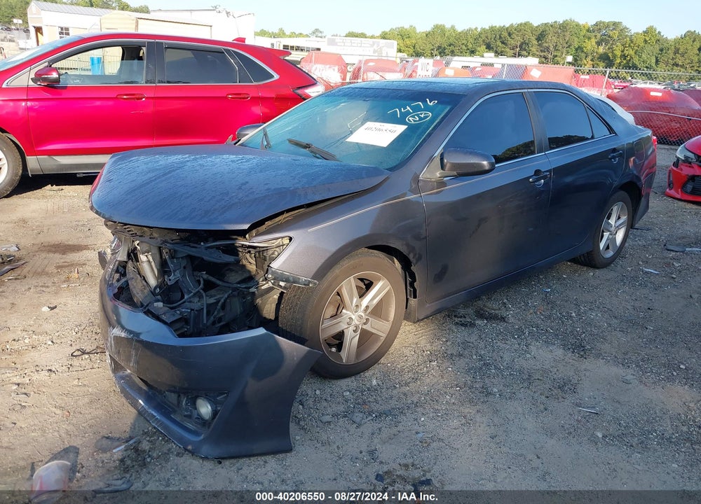 2013 TOYOTA CAMRY SE VIN: 4T1BF1FK0DU657476