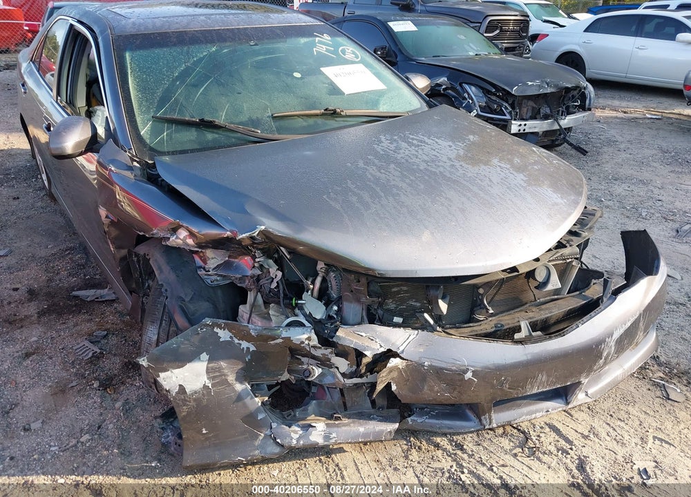 2013 TOYOTA CAMRY SE VIN: 4T1BF1FK0DU657476