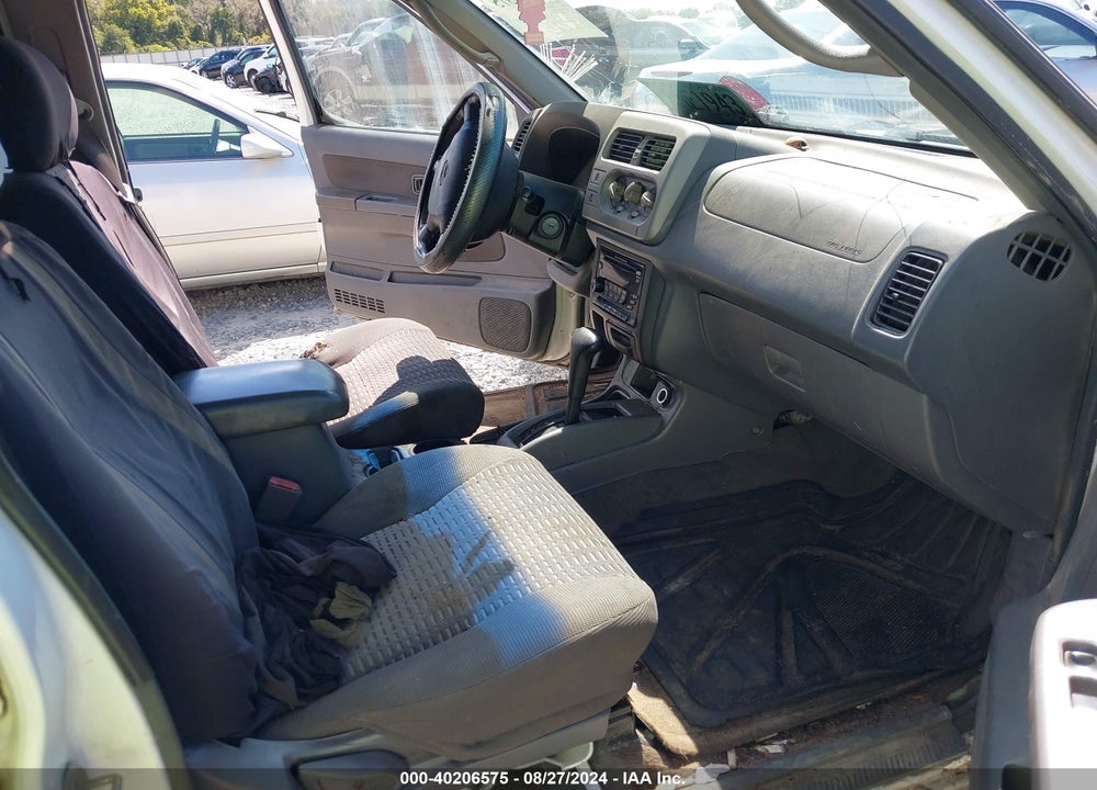 2001 NISSAN XTERRA SE VIN: 5N1ED28T11C573330