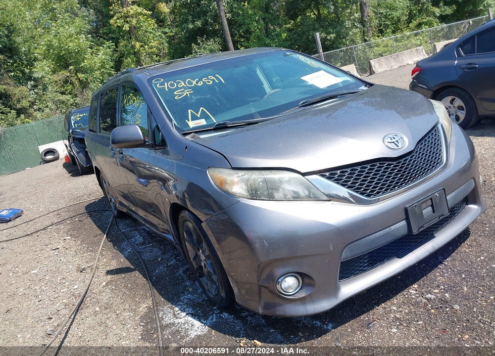 2011 TOYOTA SIENNA SE VIN: 5TDXK3DC2BS078018
