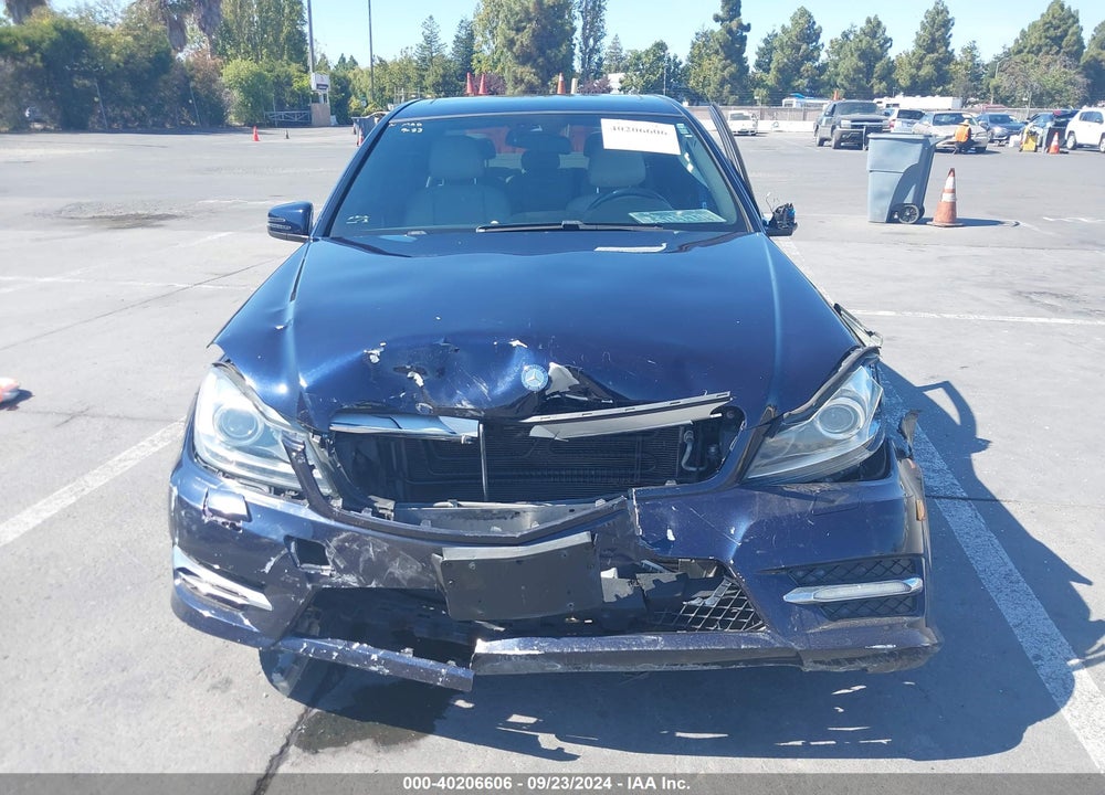 2013 MERCEDES-BENZ C 250 LUXURY/SPORT VIN: WDDGF4HBXDR273903