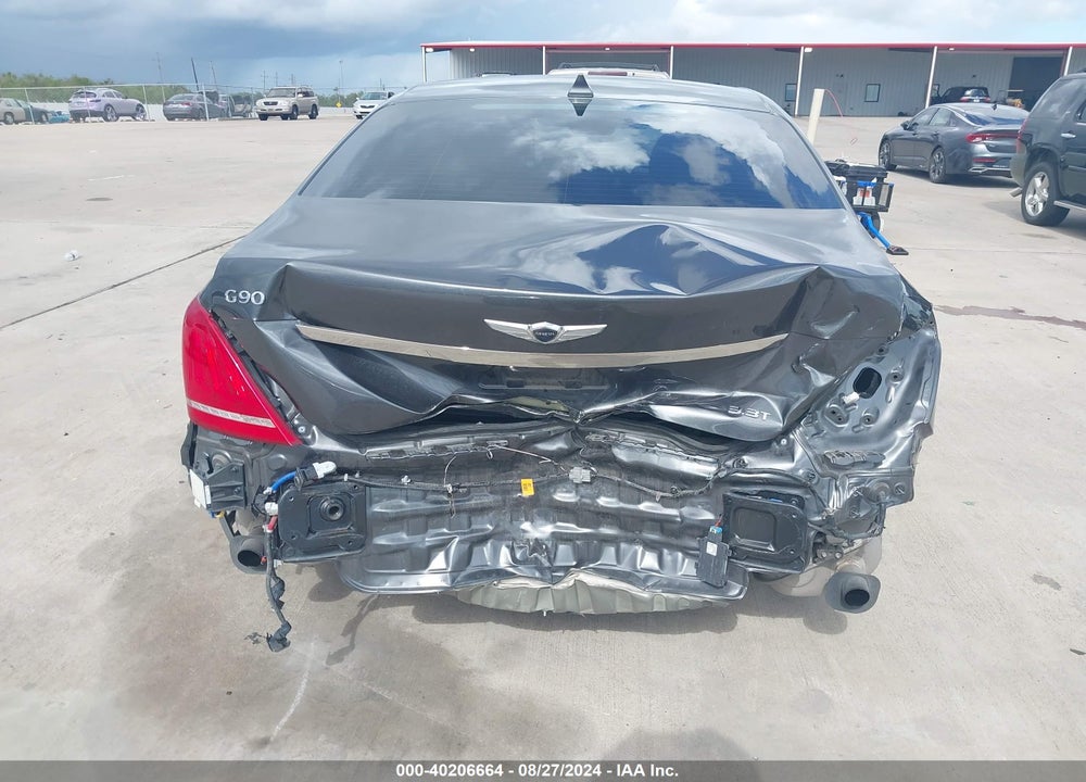 2018 GENESIS G90 3.3T PREMIUM VIN: KMHG34JA8JU041535
